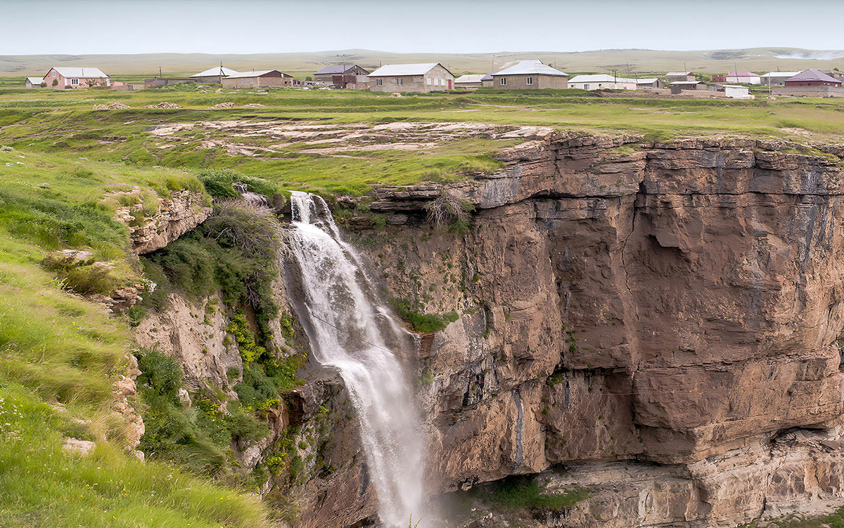 Село Хунзах Водопад Тобот